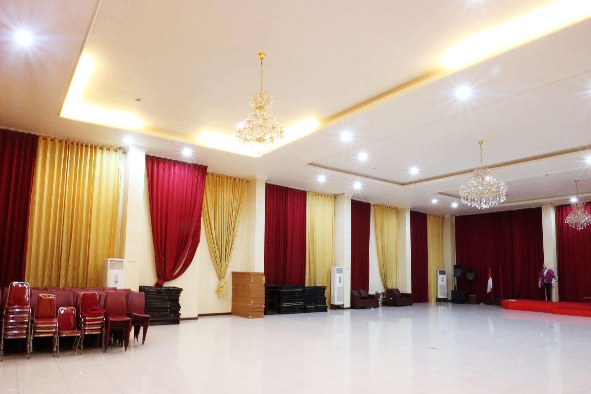 Agraha Andalas Hotel Μακασάρ Εξωτερικό φωτογραφία