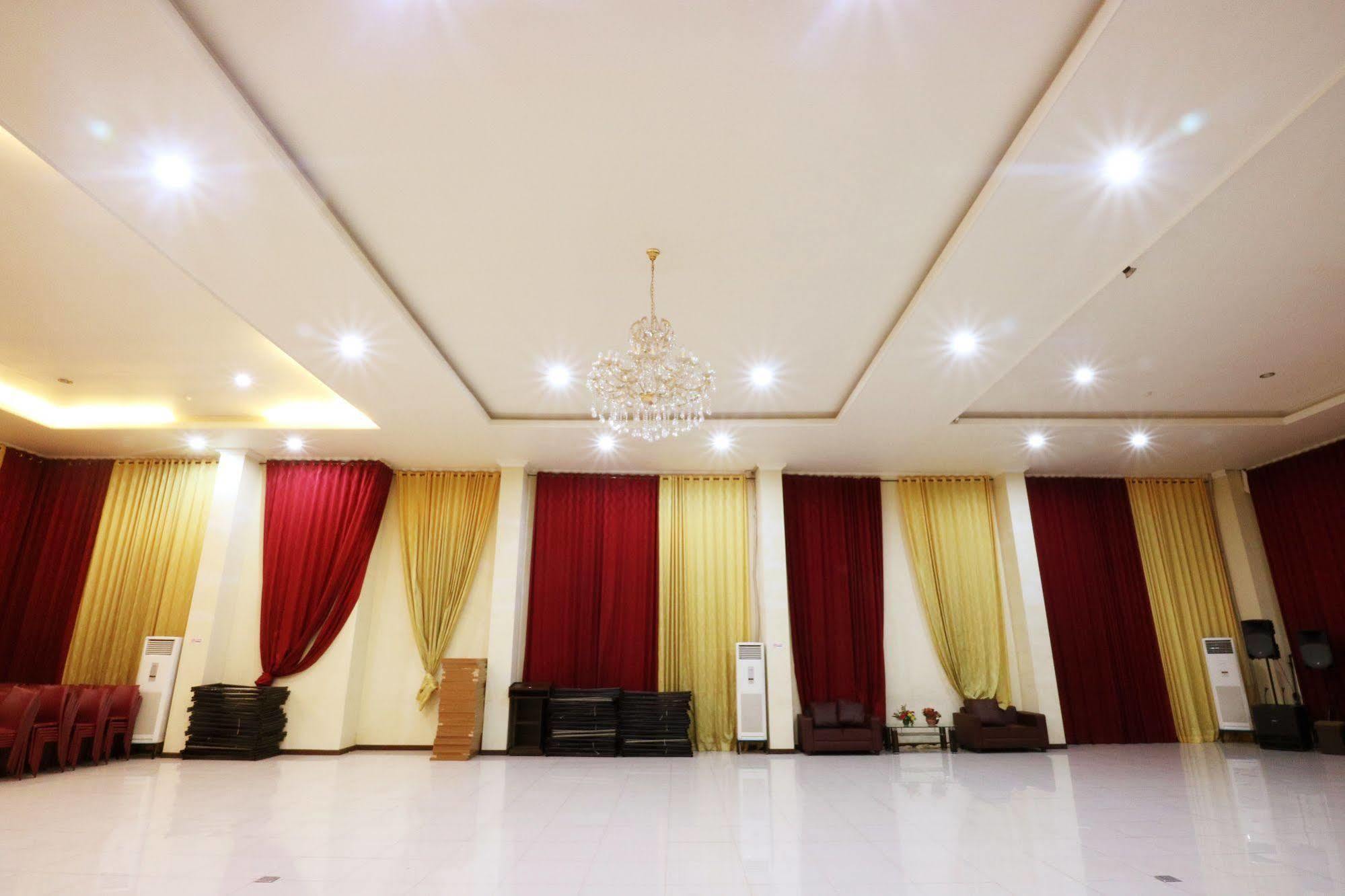 Agraha Andalas Hotel Μακασάρ Εξωτερικό φωτογραφία