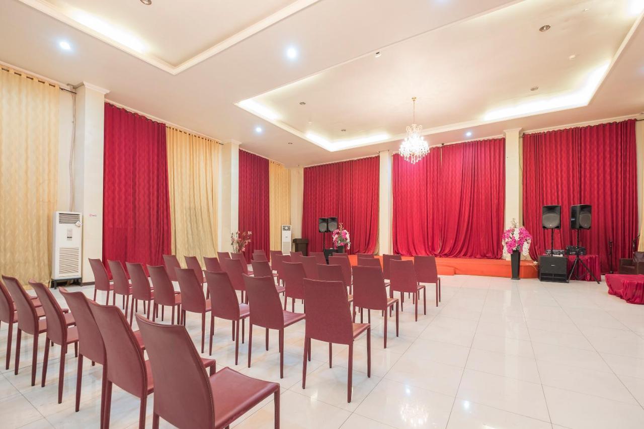 Agraha Andalas Hotel Μακασάρ Εξωτερικό φωτογραφία