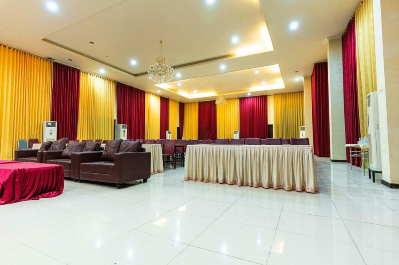Agraha Andalas Hotel Μακασάρ Εξωτερικό φωτογραφία