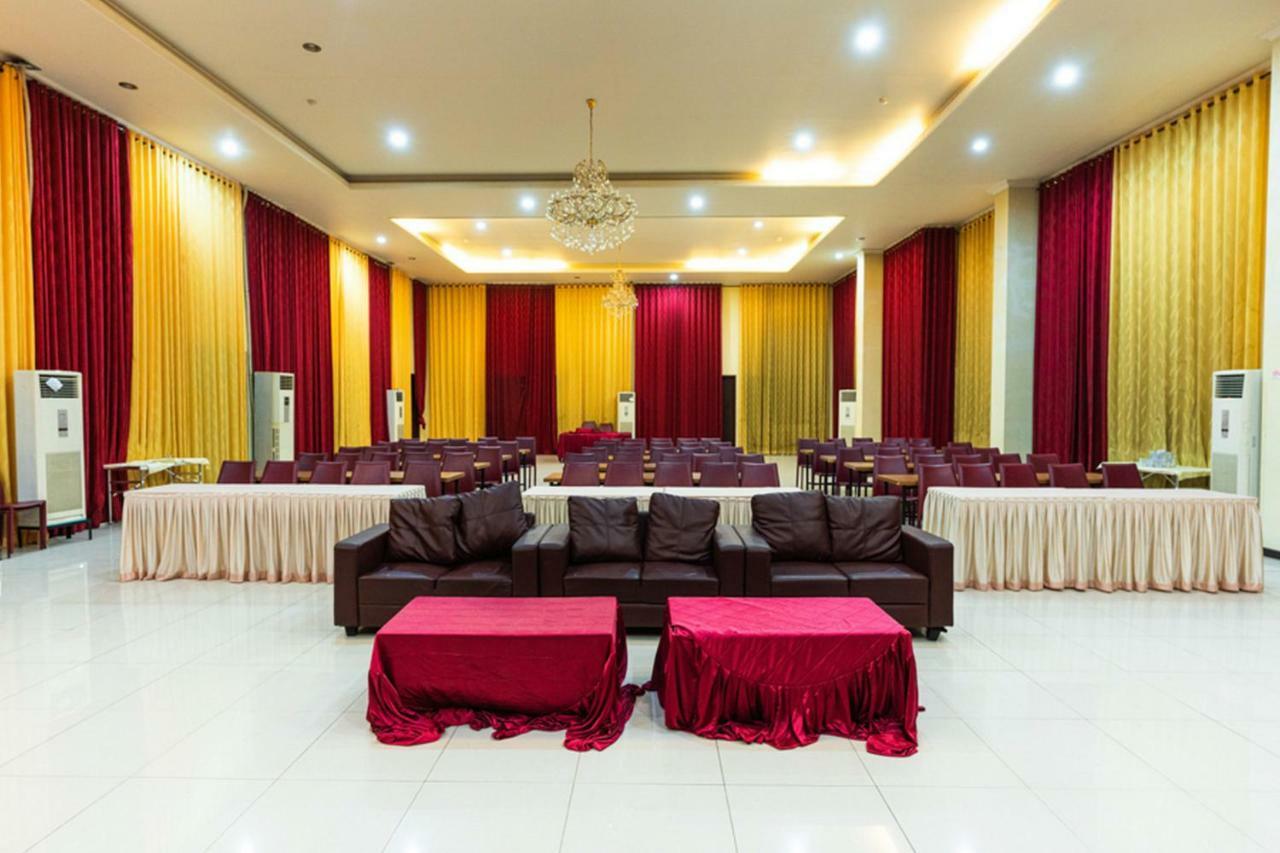 Agraha Andalas Hotel Μακασάρ Εξωτερικό φωτογραφία